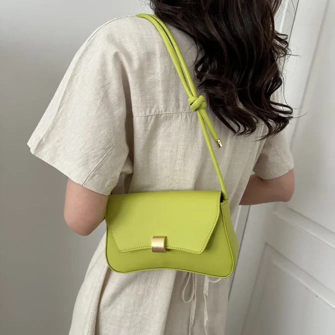 2023 Trend Shoulder Bag Women Metal Lock Buckle Knot Armpit Bag Crossbody Bag Ladies Solid Handbags Personality Messenger Bag