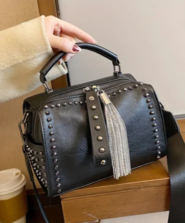 Vintage Tassel & Rivets Decor Handbag, Ladies Fashion Punk Style Crossbody Boston Bag, Women's Y2k Style Novelty Bag