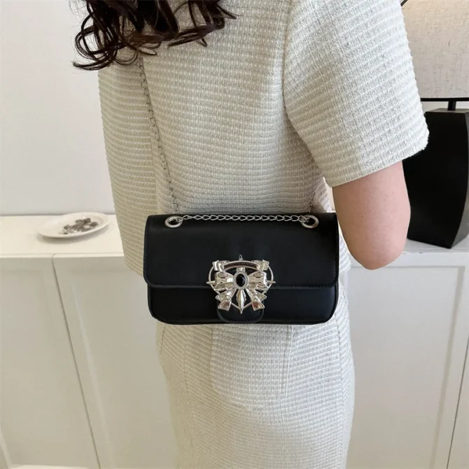 PU Leather Underarm Bag for Women, 3D Bow Locking, Female Shoulder Bag, Crossbody Bags, Purse Chain Handbags, Fashion Design