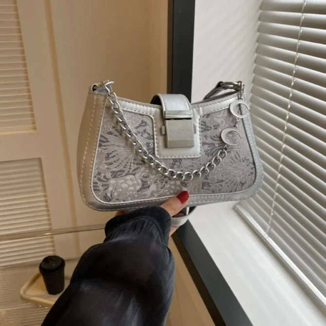 Casual Hundred Girls Chain Bag Fashion Embossed Girls Underarm Small Square Bag Korean Splicing Ladies Handbag Baguette PU Mater