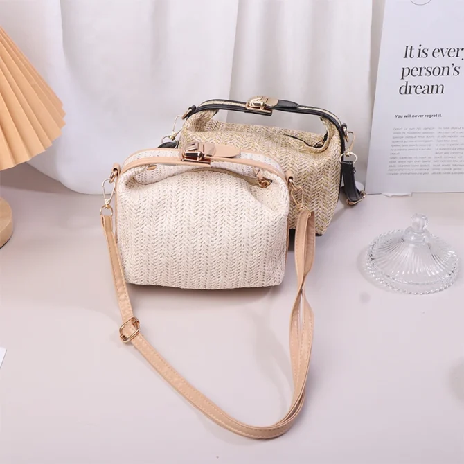 Straw Crossbody Bag For Women Fashion Bohemian Small Knitting Summer Purse And Handbag Ladies Casual Vacation Bucket Beach Bags