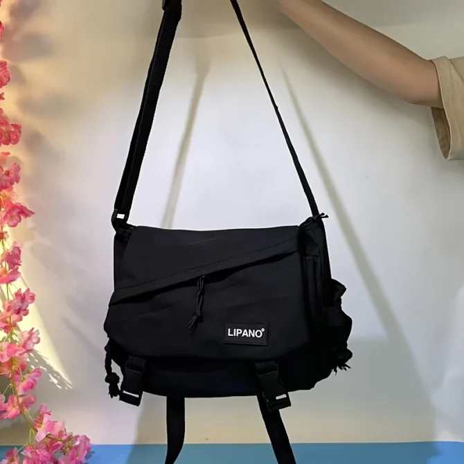 Chic Water-Resistant Messenger Bag with Ample Space - Secure Zip, Adjustable Strap for Daily Use & Travel