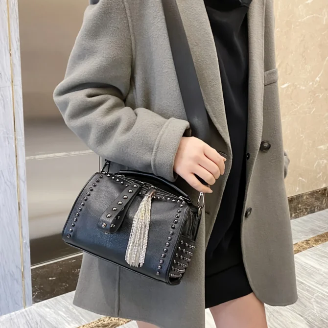 Vintage Tassel & Rivets Decor Handbag, Ladies Fashion Punk Style Crossbody Boston Bag, Women's Y2k Style Novelty Bag